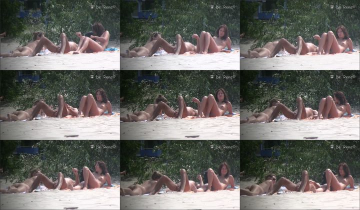 Nudist games on the beach / Nudism