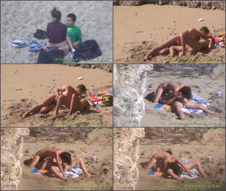 Voyeur caught a couple on the beach