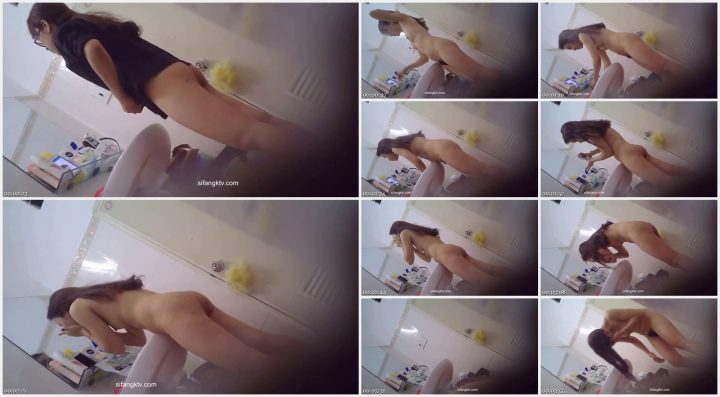 Hidden cam caught sister getting nude for shower