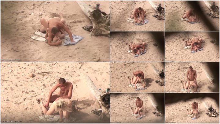 Missionary sex caught on the beach