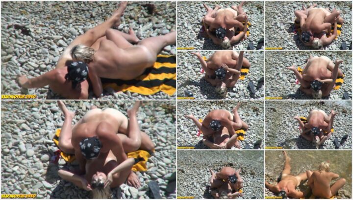 Spying on a horny beach couple