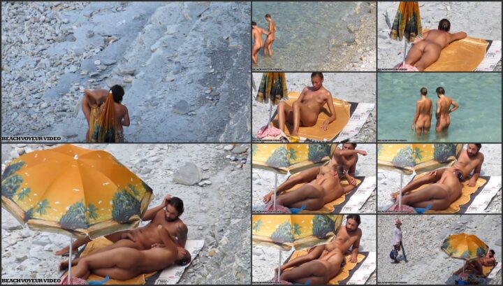 Blowjob caught on the beach