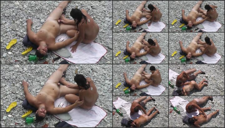 Sexy girlfriend fucked on the beach