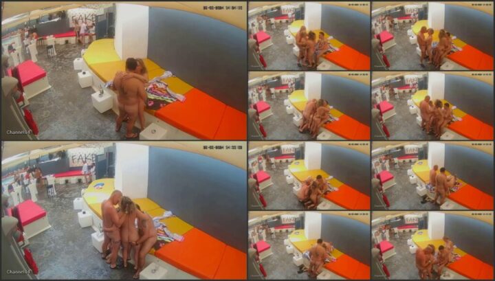 Sex in swingers club 02