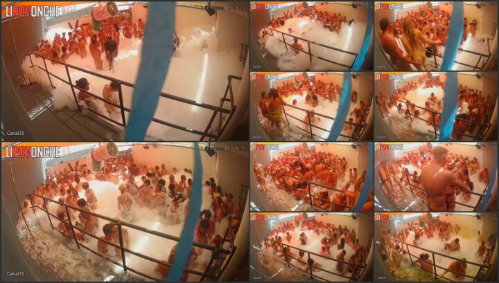 Sex in swingers club 26