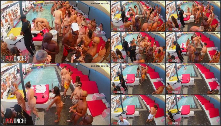 Sex in swingers club 27