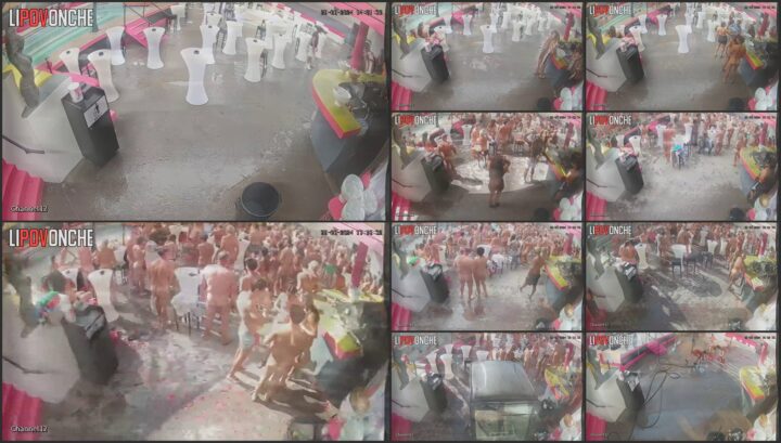 Sex in swingers club 41