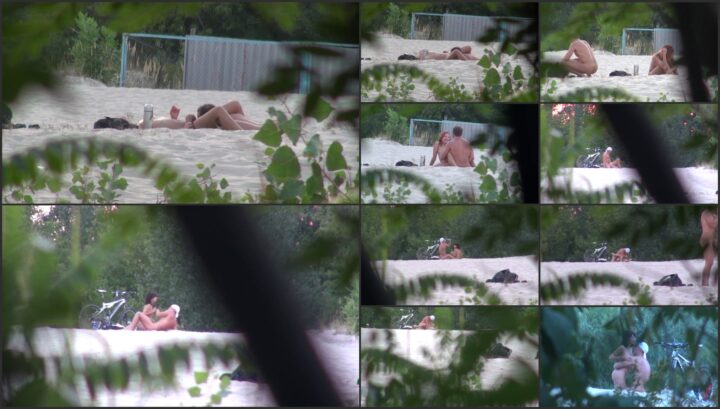 Couple fucking on a small beach