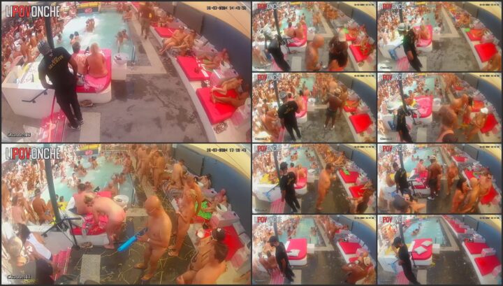 Sex in swingers club 68