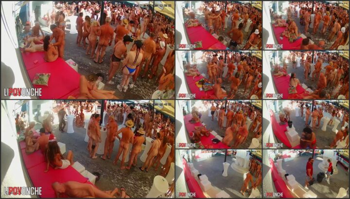 Sex in swingers club 81